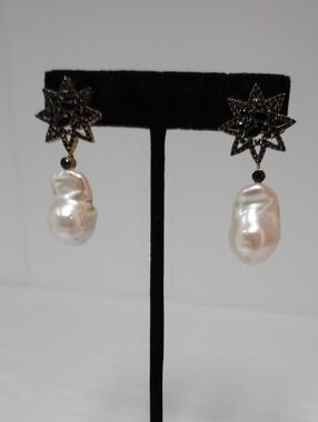 Vintage Baroque Fresh Water Pearls, Onyx and 925 Silver Star Earrings